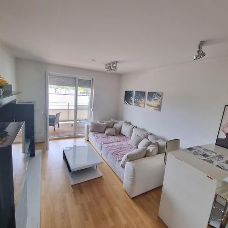 Traumapartment Neben Universitaet Und Lakeside In Klagenfurt Am Woerthersee ! Ngoại thất bức ảnh